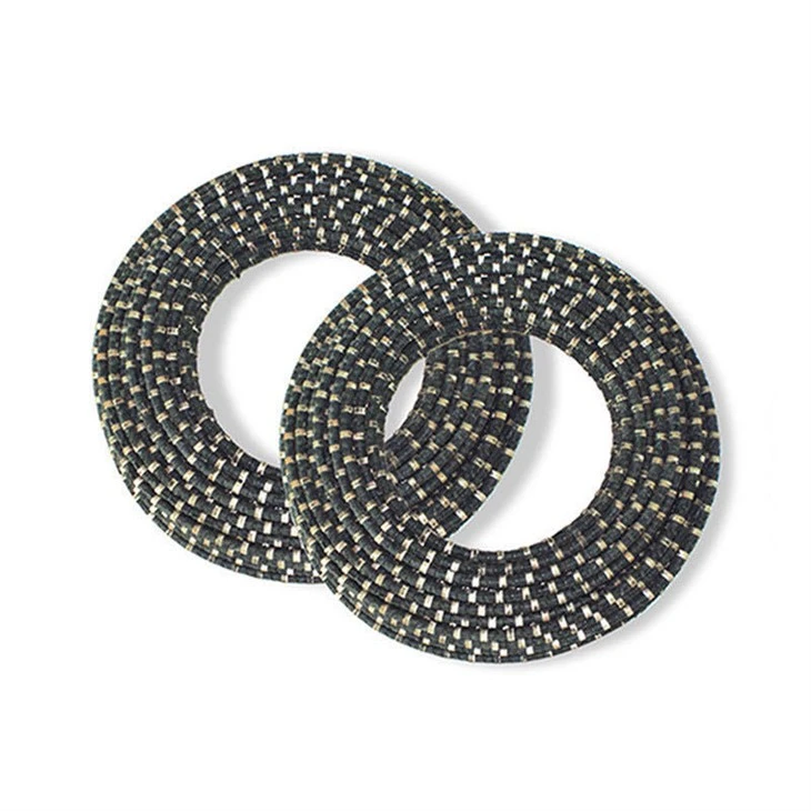 Wire Saw Cutting Concrete